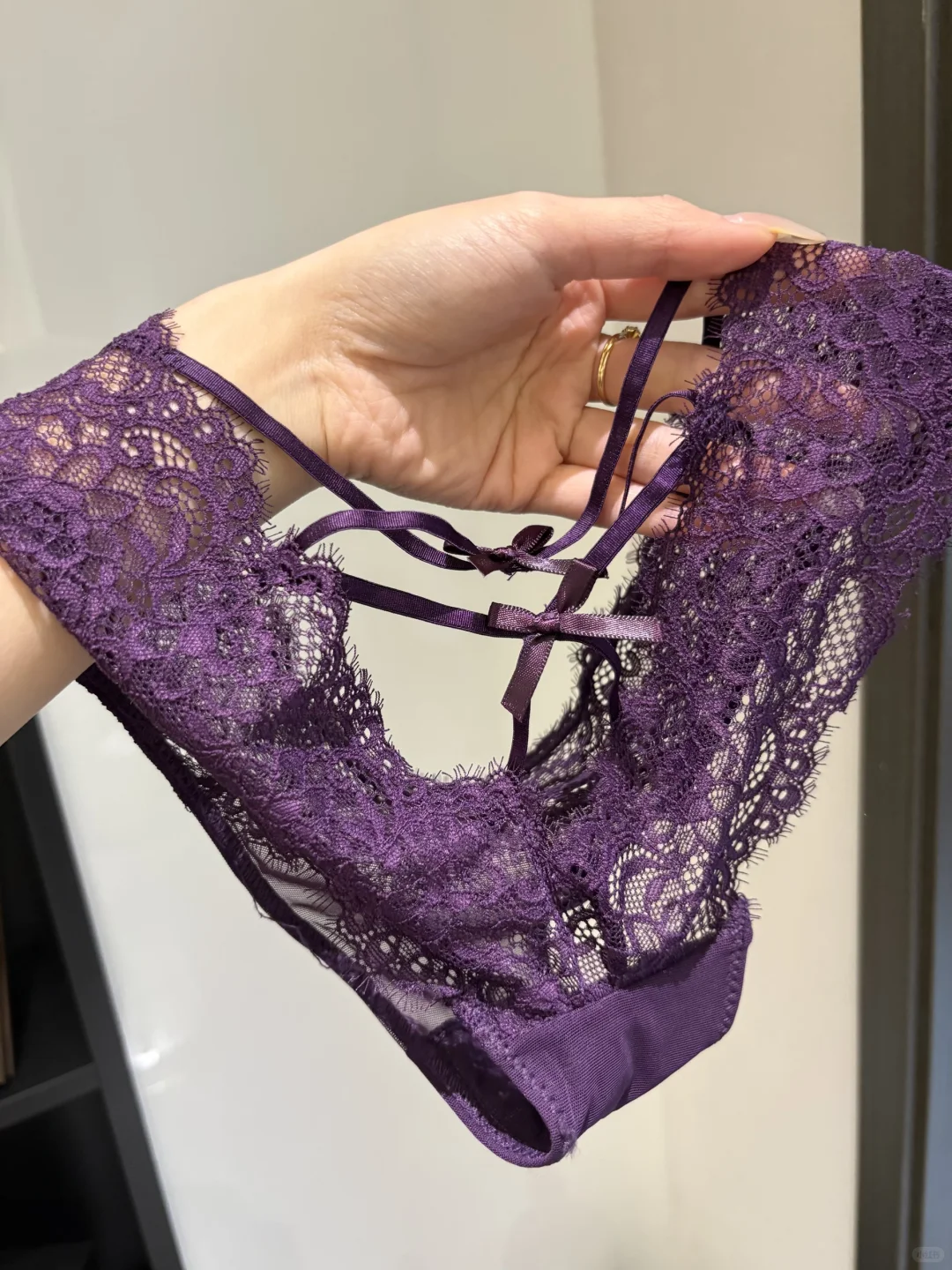 发现一件uma级的蕾丝内裤……约会战袍！！