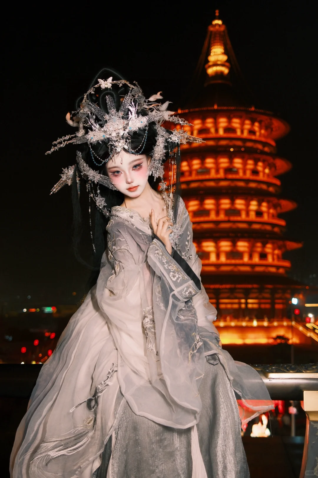 “你我皆是那人间绝色”清冷感大头妆造绝了！