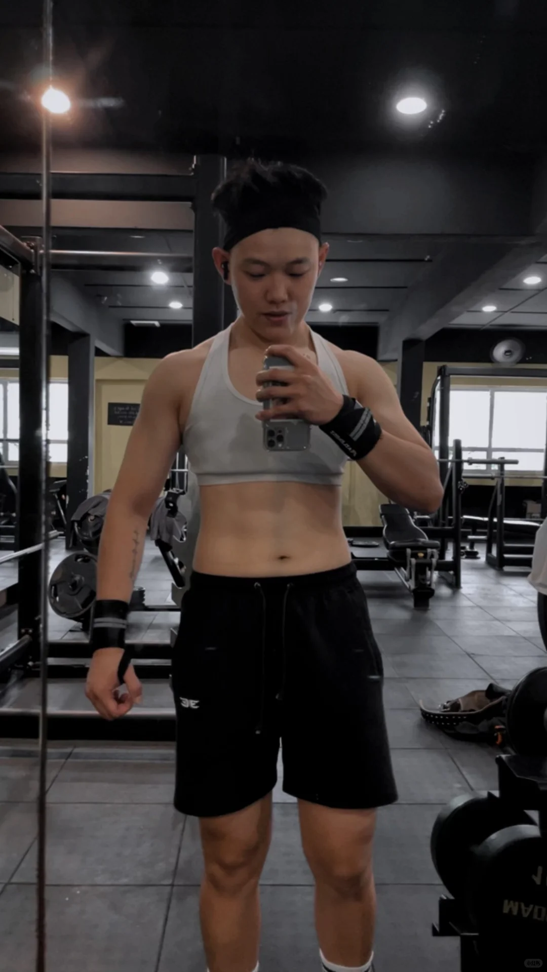 健身女 堅持健身 想要的總會到來