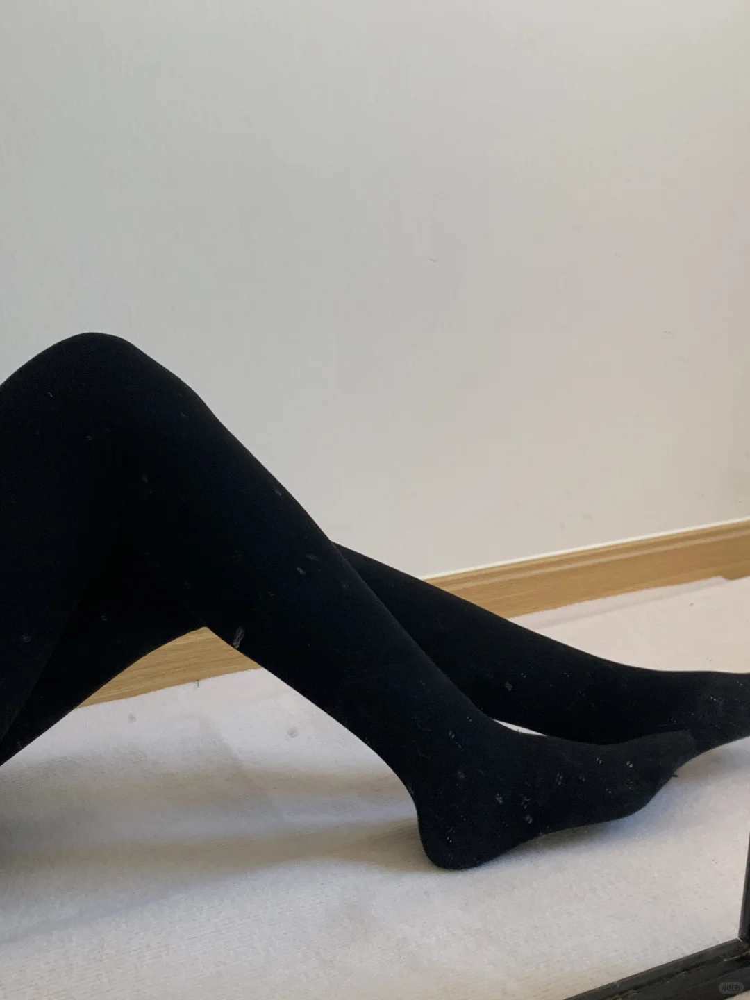 家里有宠物的不建议穿黑色的连体袜