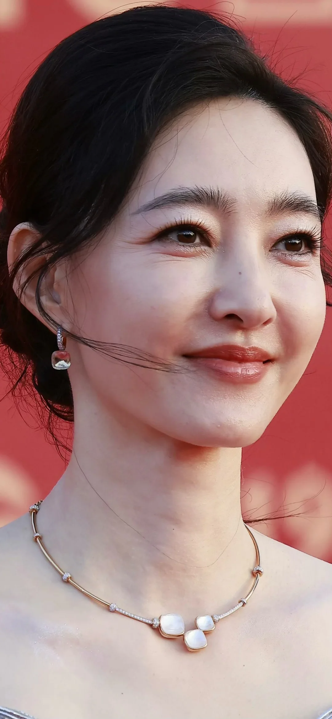 王丽坤 松弛且高雅 美