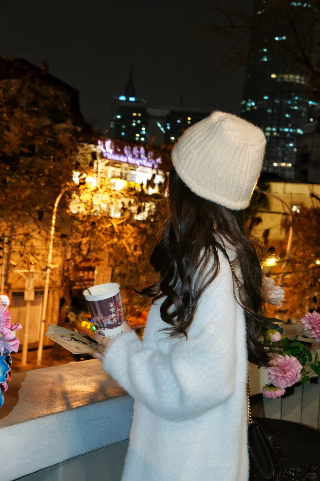 女人一身白 走哪都发财😉