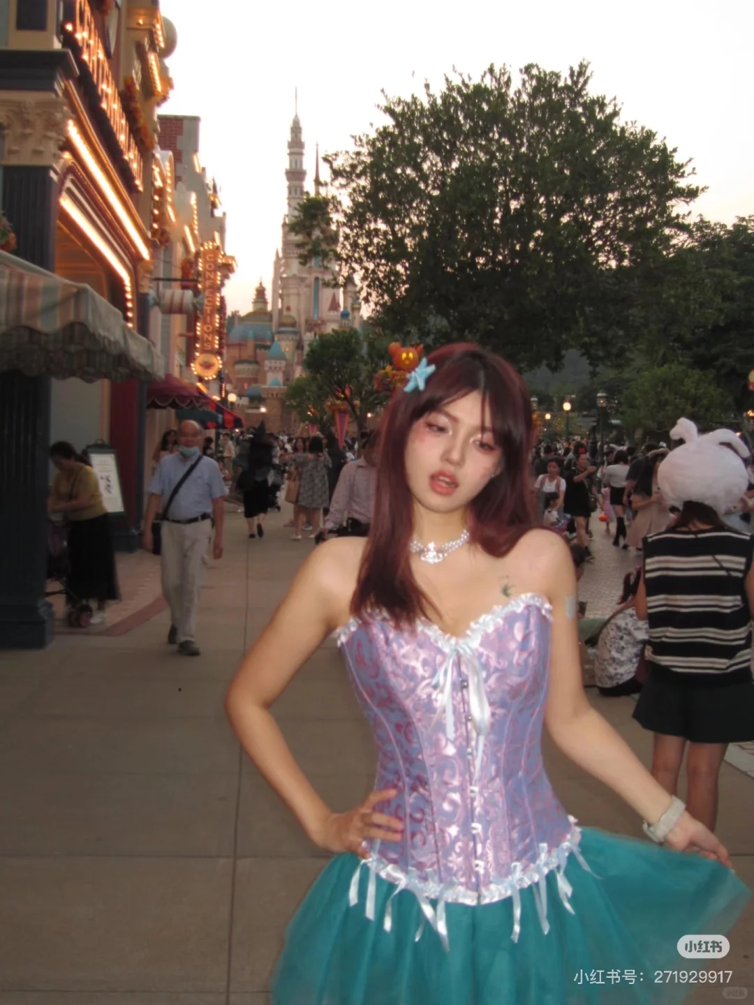 收迪士尼公主胸衣啦