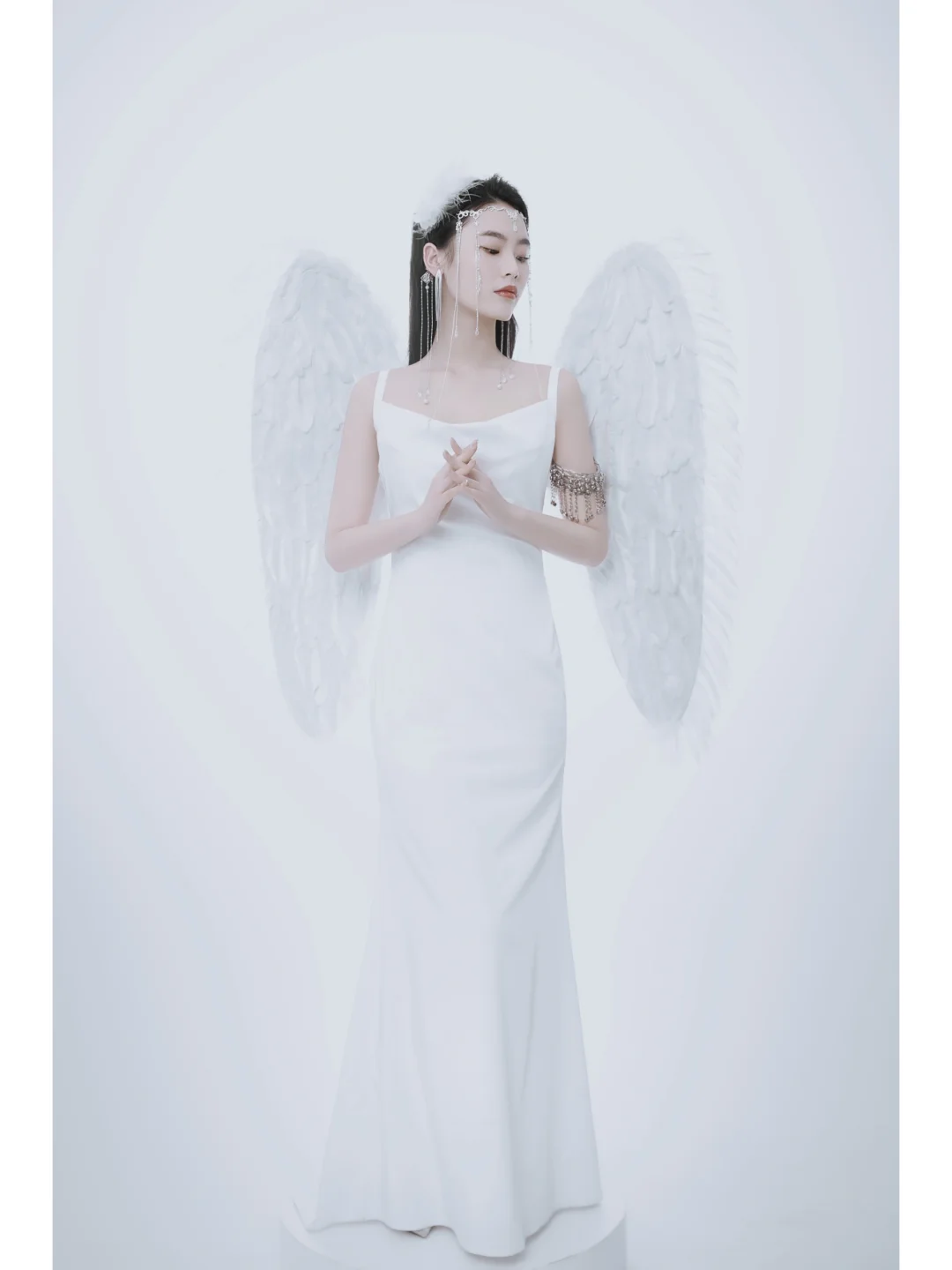 发光的天使终会将临人间