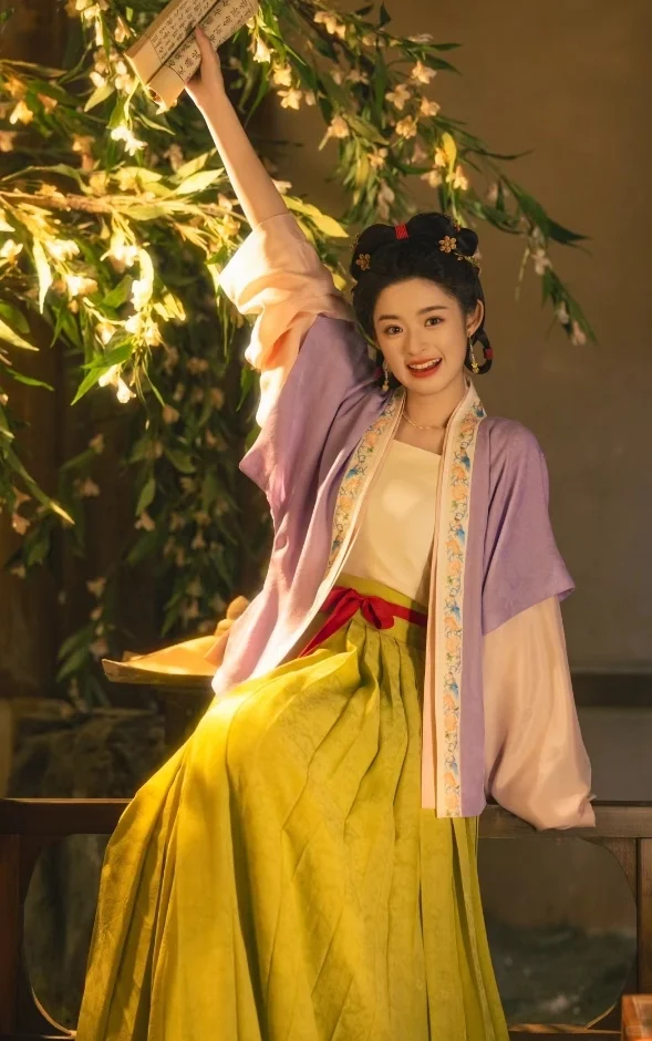 哇，她好美，我好爱～～～～～～～