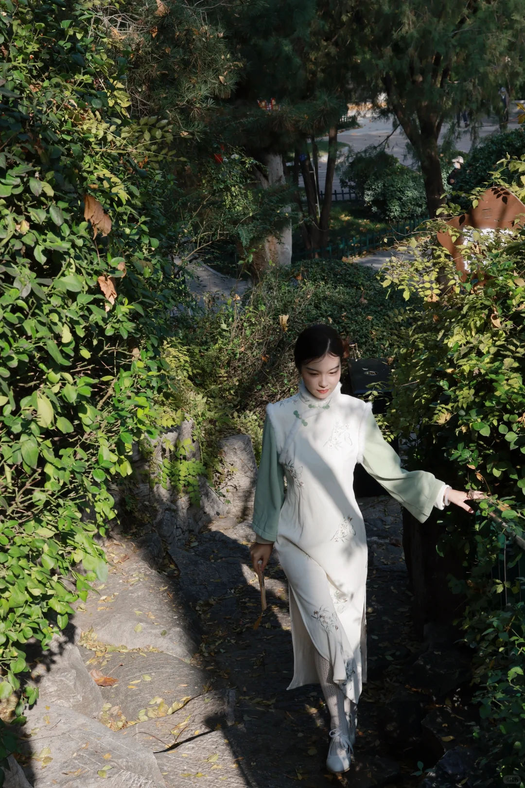 爱惨了我的旗袍外景🤍💚