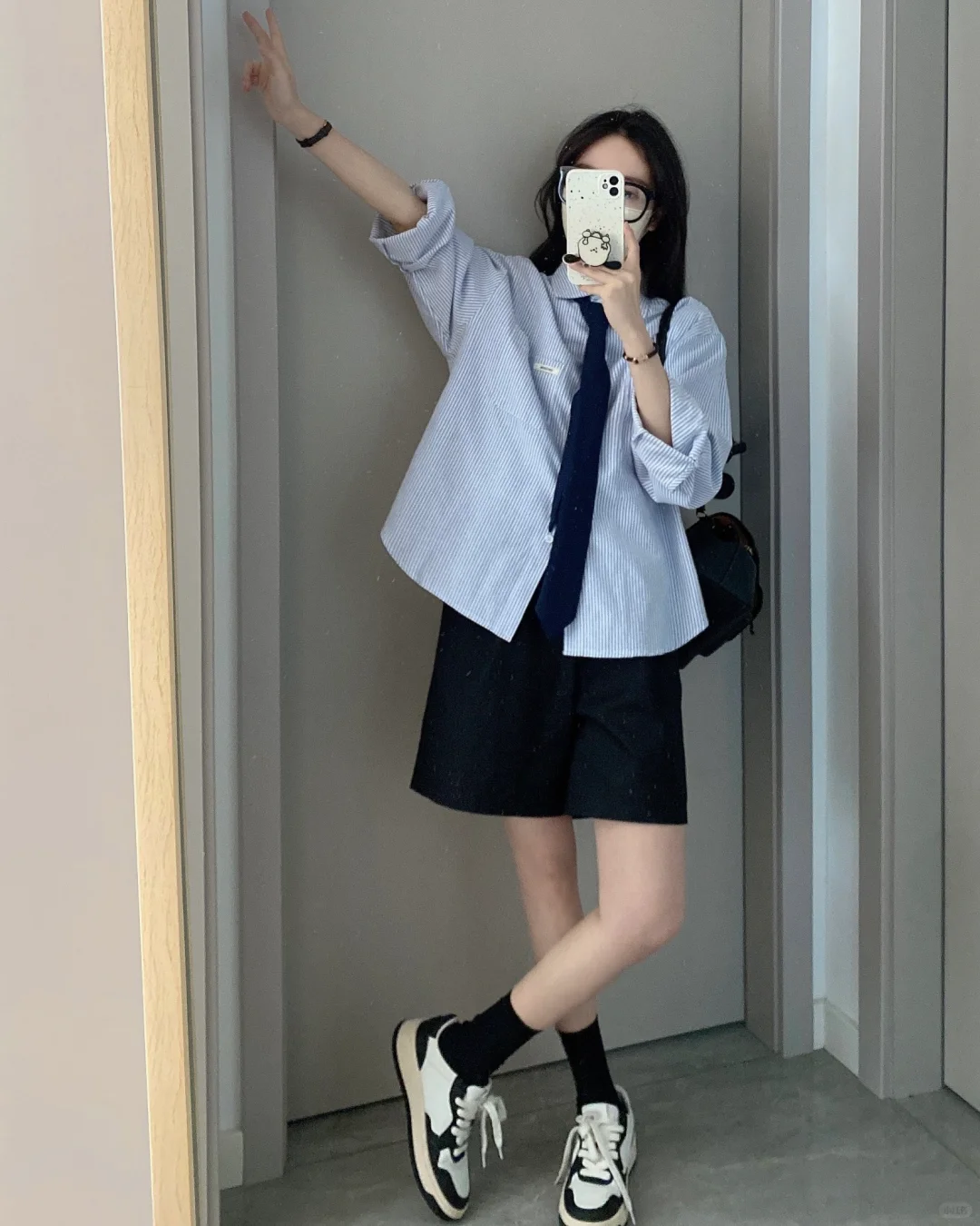 青春女高也就这样了吧（叉腰）