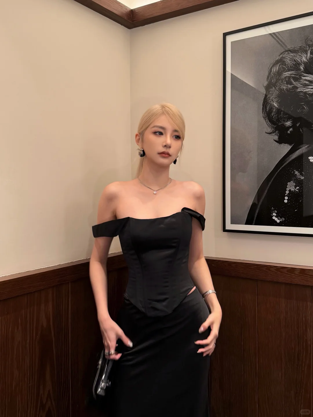 金发配全套黑色look真的超绝