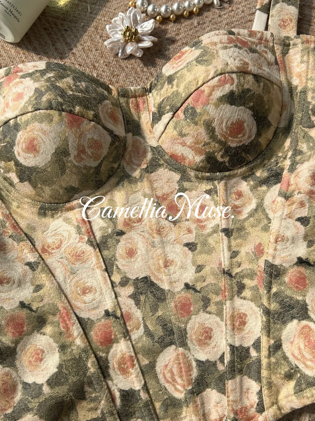 山茶缪斯｜新古典花卉鱼骨胸衣