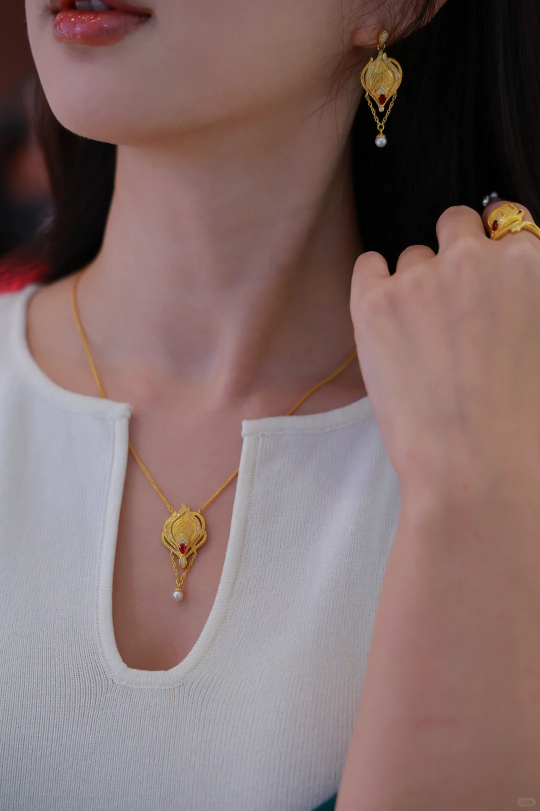 凤羽织金绣 瑶光赴前程