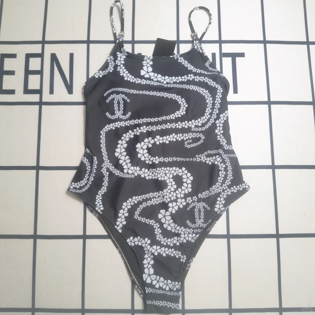 泳衣分享｜性感与优雅并存