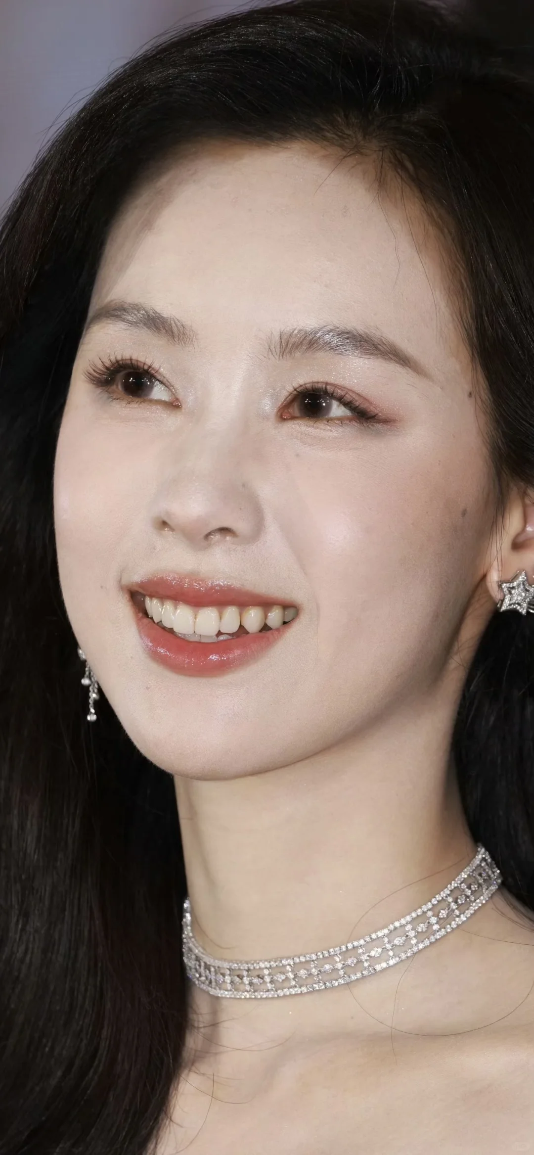 陈都灵 清冷破碎感甜妹 美