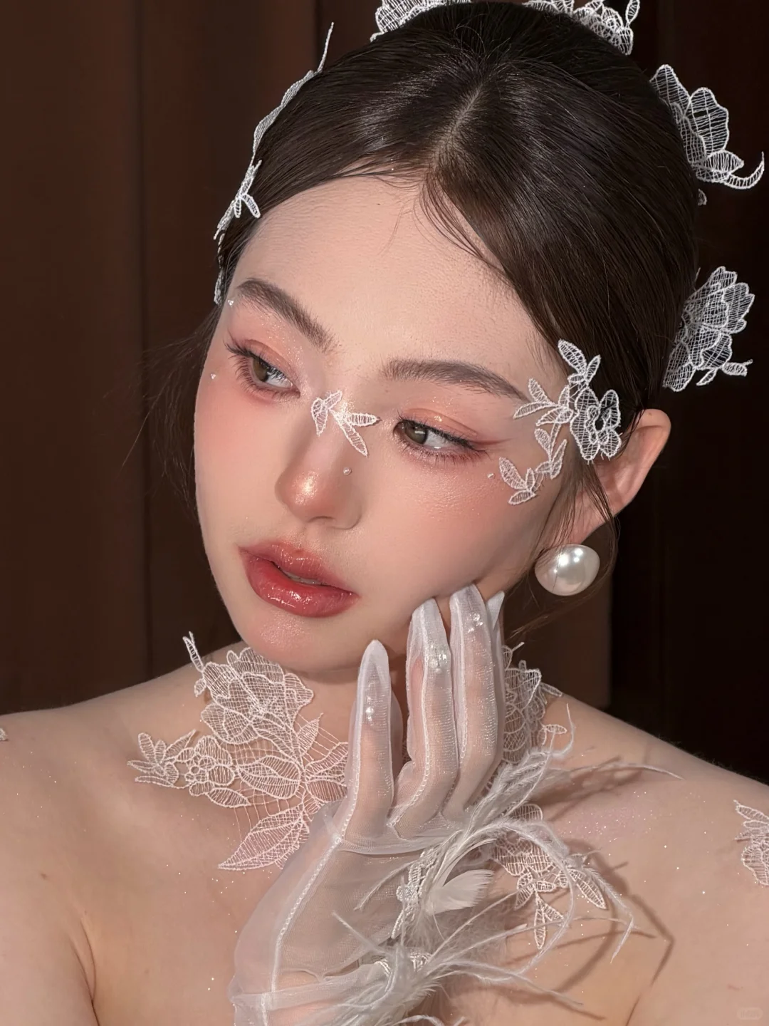 这波蕾丝妆造真是颠覆了三观的美！