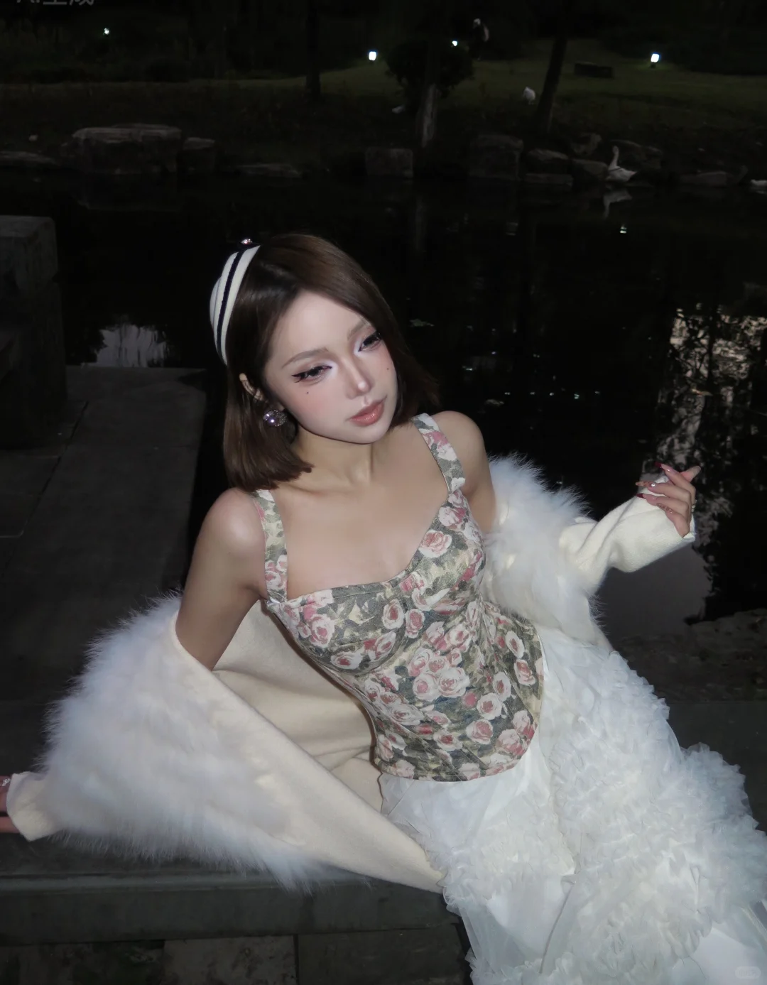 山茶缪斯｜新古典花卉鱼骨胸衣