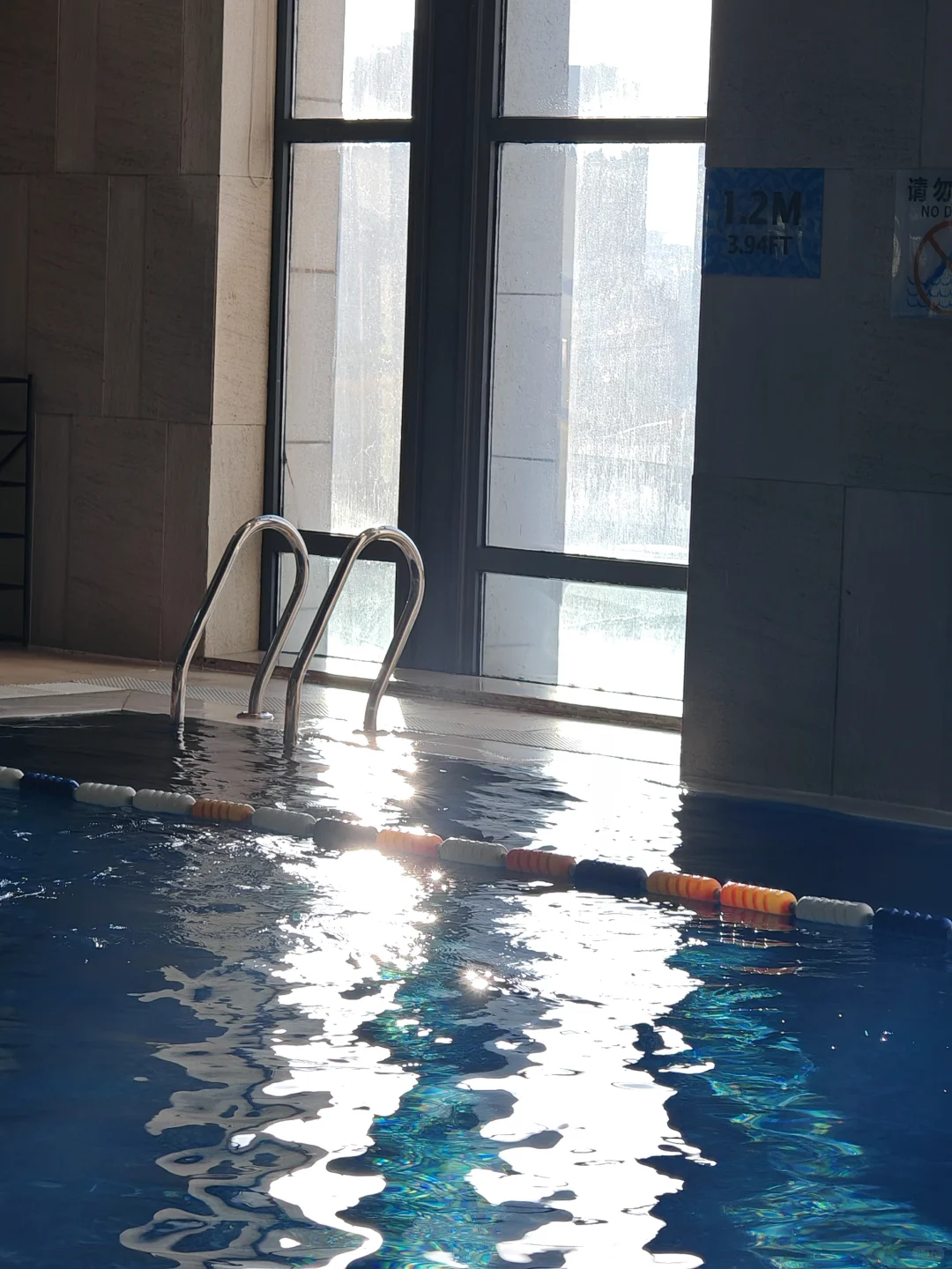 银川游泳教练蹲搭子！冬季学游泳超香💦