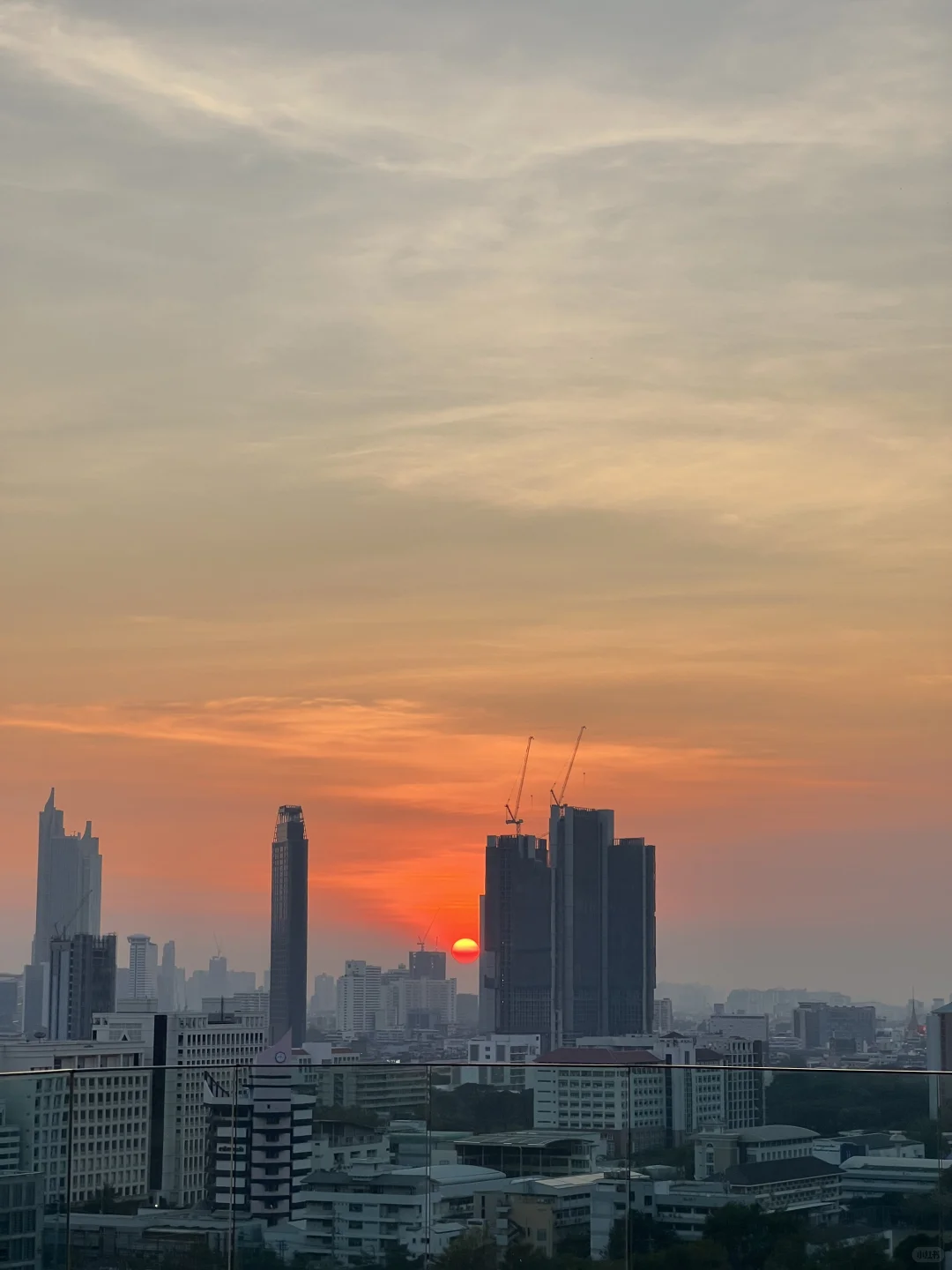 美美的泳池照～💦