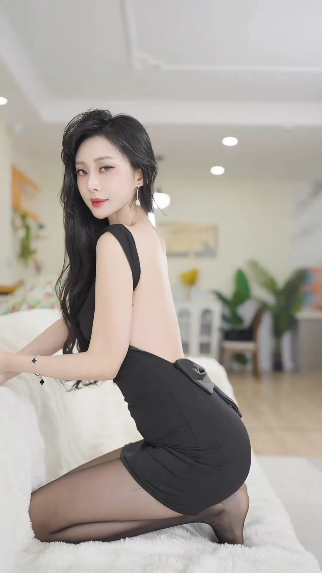 黑丝的诱惑，美腿的诱惑、