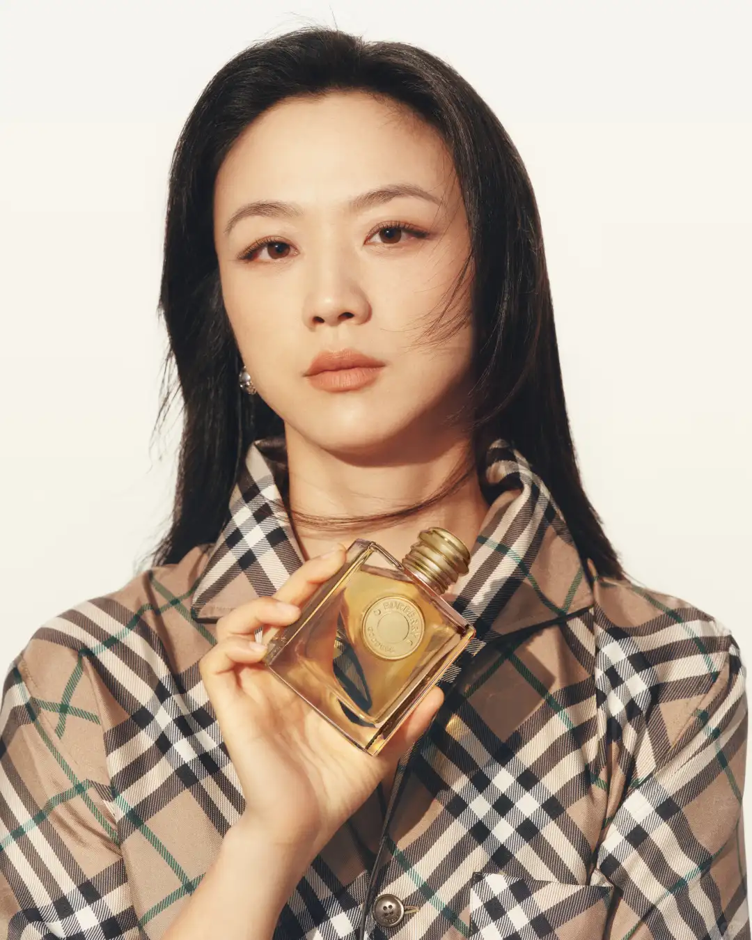 与汤唯邂逅女神香水¹