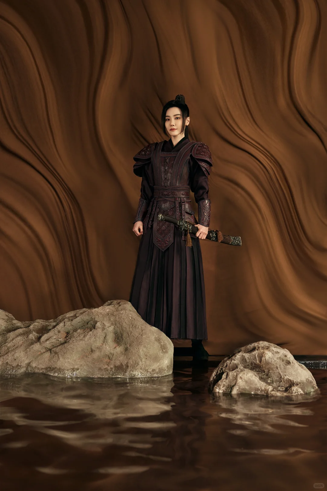 古装写真｜暗黑系女将军沙场巾帼霸气感❗️