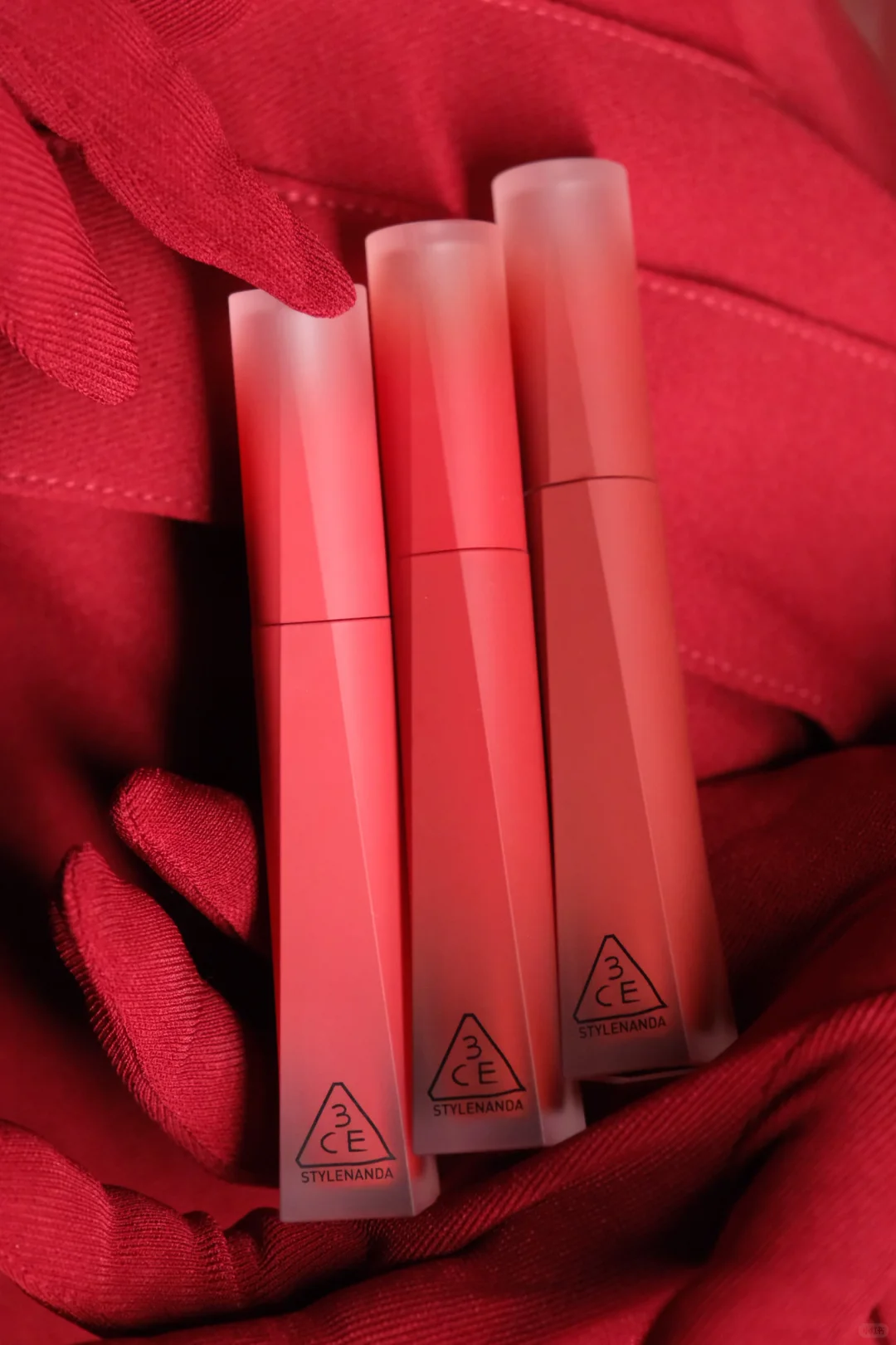 ෆ☎﹆𝗧𝗵𝗶𝘀 𝘁𝗶𝗺𝗲｡⋆💋♥️