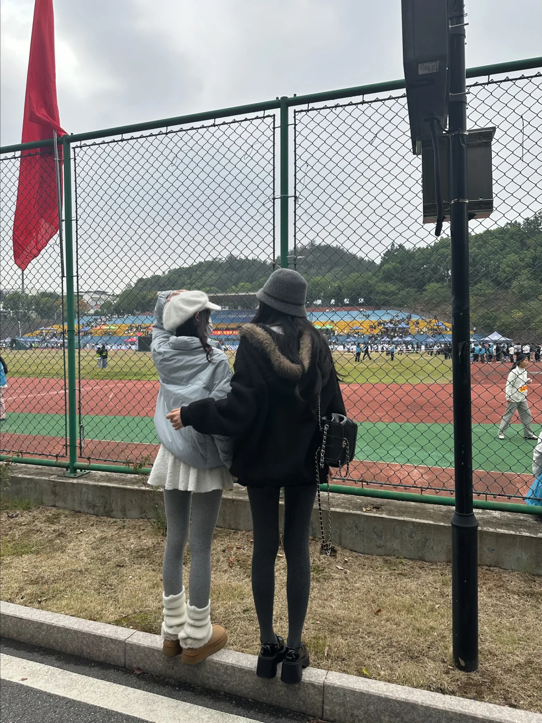 一对好朋友总是一个甜妹一个御姐！