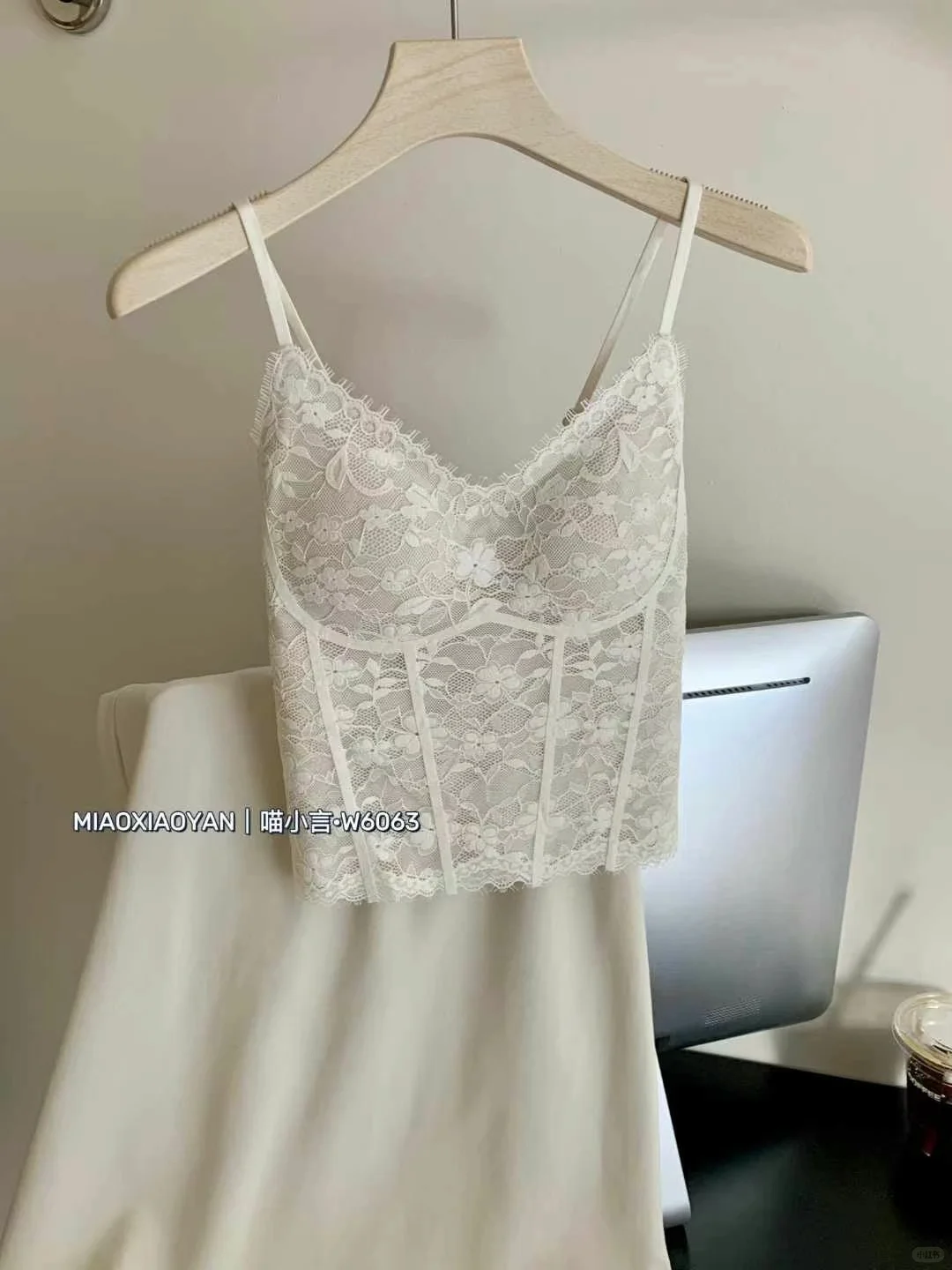 【吊带背心女蕾丝，夏日必备甜美单品！