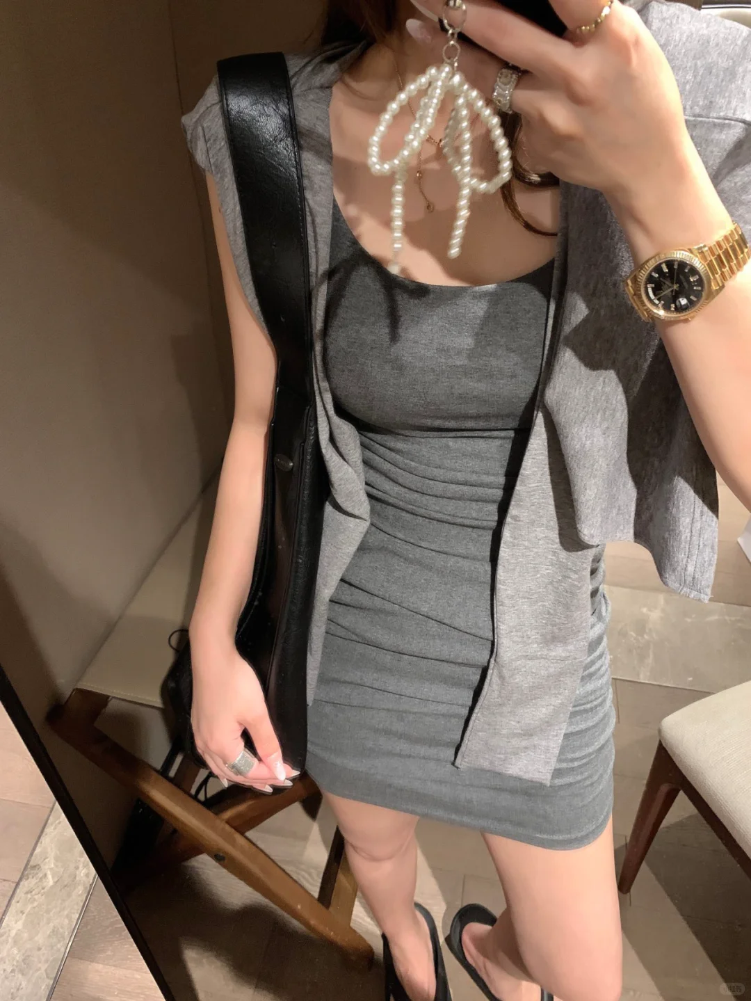 辣妹穿搭👉自带胸垫的吊带裙