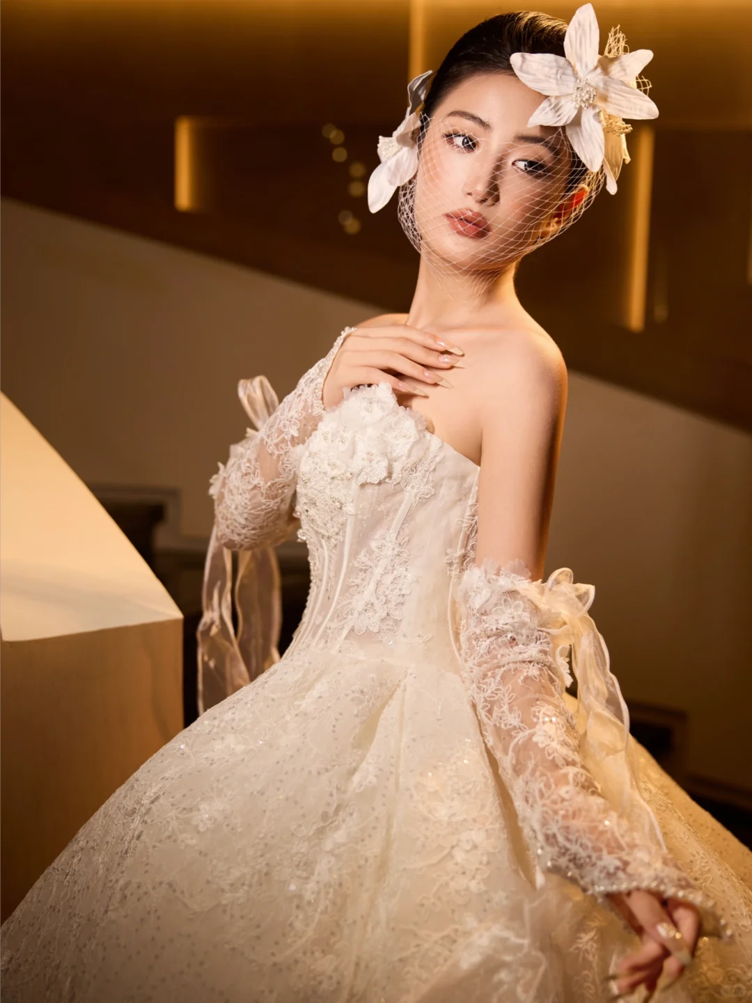 穿上了蕾丝婚纱｜怎么能拍的这么高级呢！
