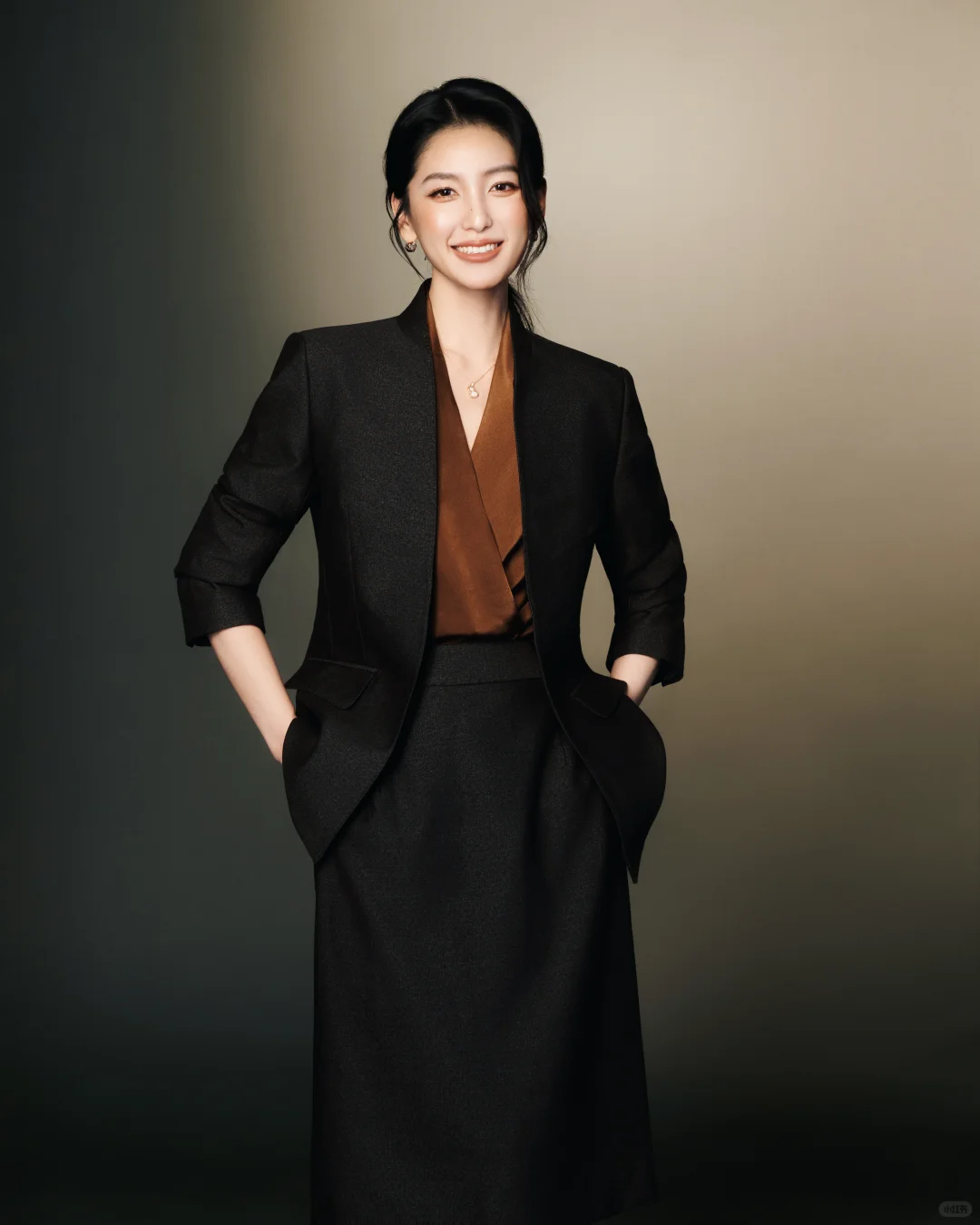 职场气质天花板｜30+女性的高级感形象照