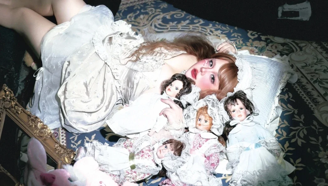 破旧娃娃的蕾丝梦境🧸