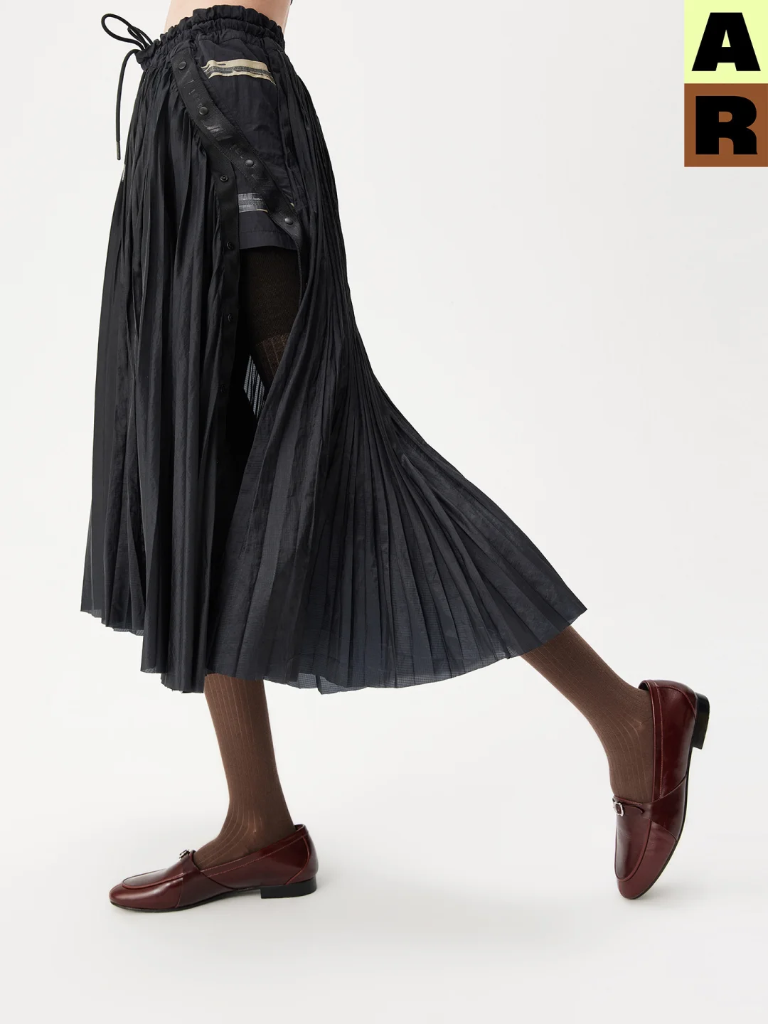 悠然花园｜秋日氛围，用拼接连裤袜「轻」打底