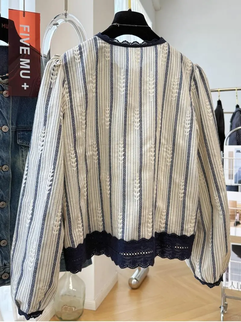 🖤遮肉显白！短款蕾丝衬衫来啦