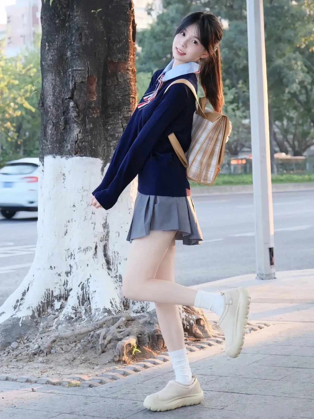 青春校园，温婉动人的青葱学妹