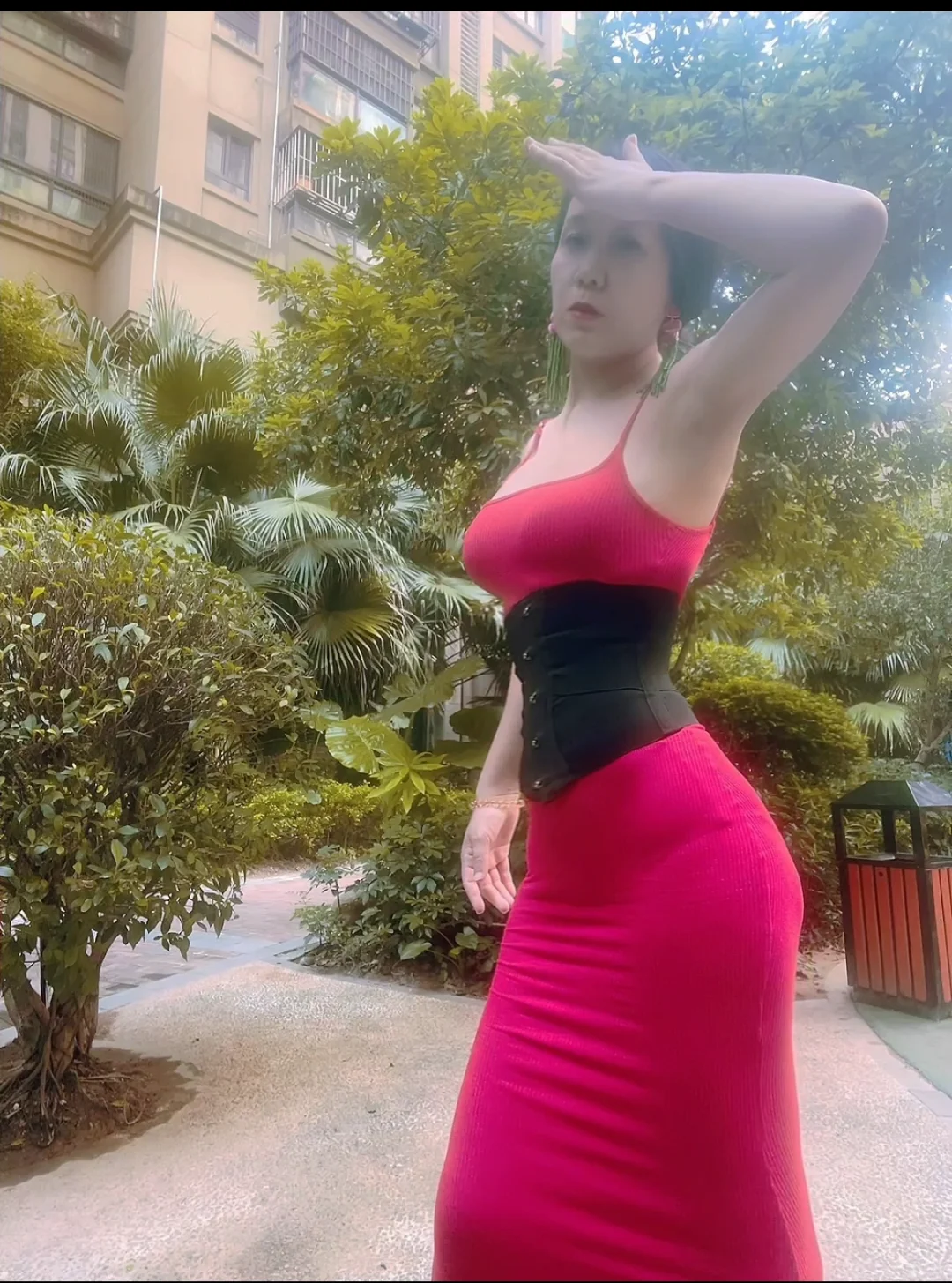 漫画腰臀比 沙漏身材束腰