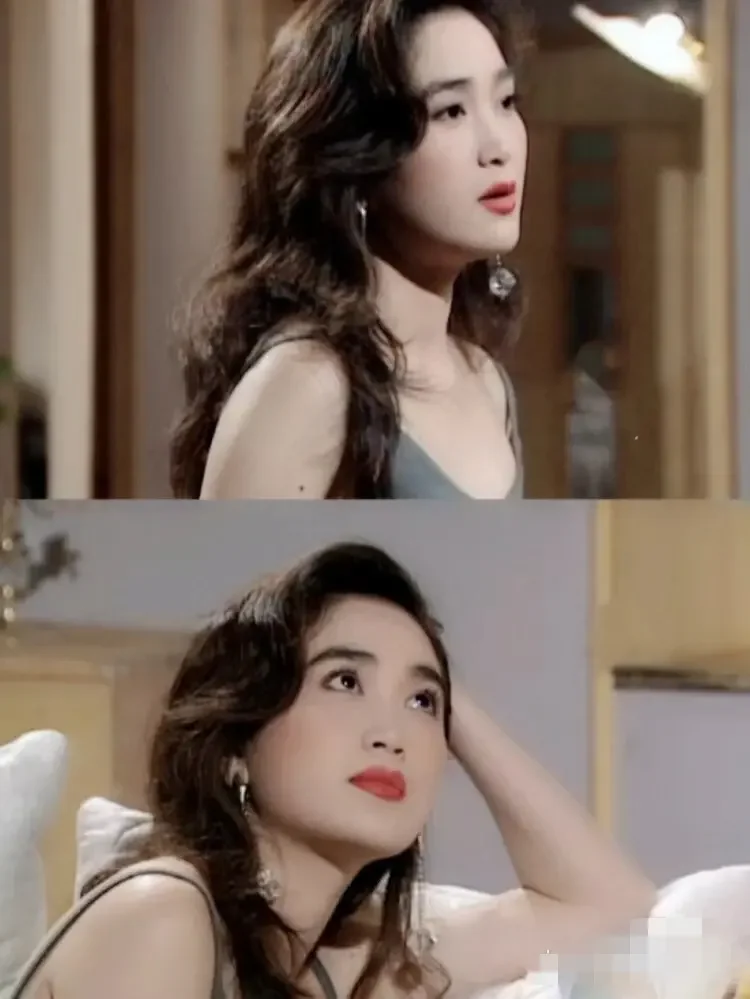 妩媚，风情万种女人味十足，还有什么形容词