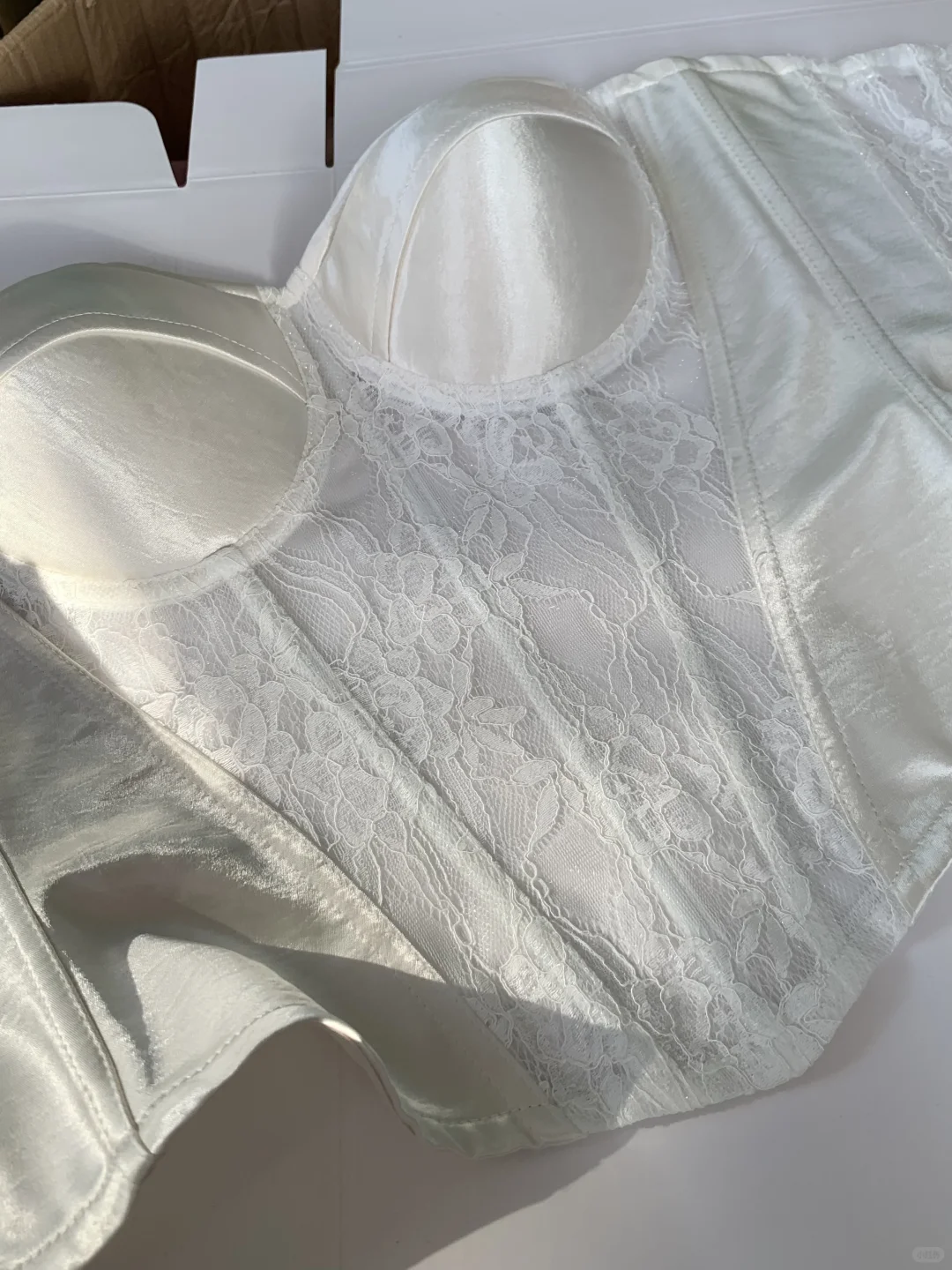 鱼骨胸衣｜新品已上架，今日直播间有福利价~