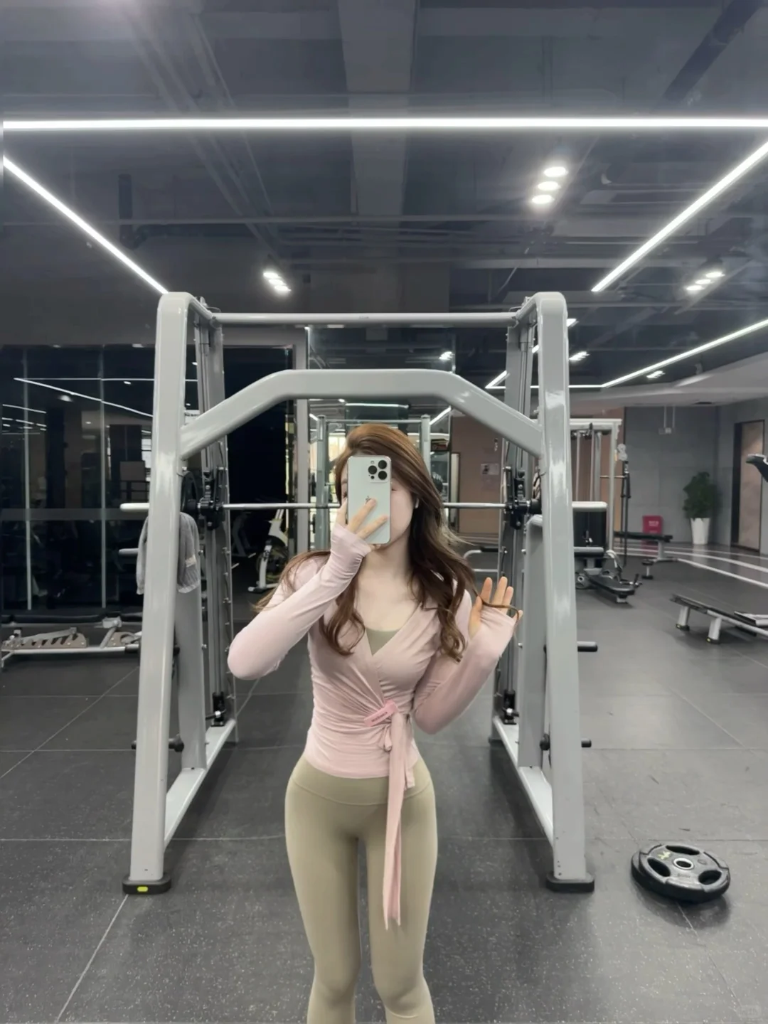 一套美女感很强的健身服 live图