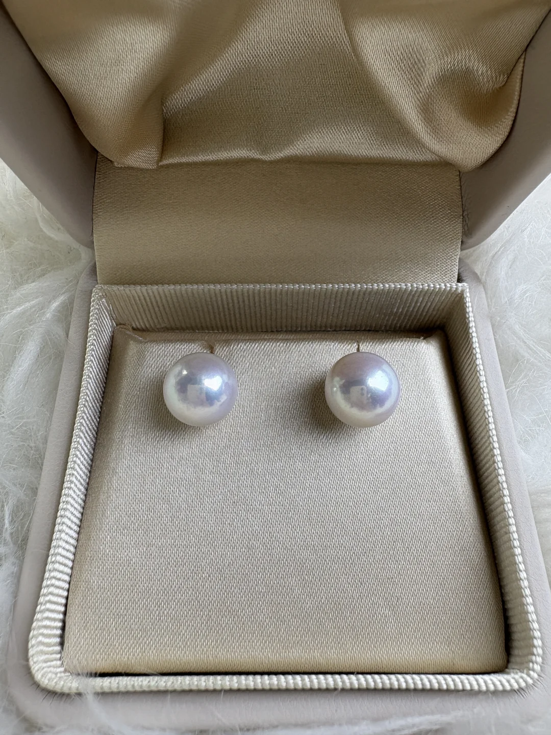 天然珍珠耳钉女简约气质耳饰轻奢复古时尚款