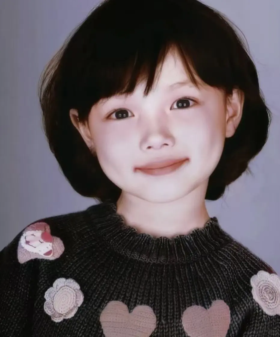 这么多年没变的是眉眼吧？