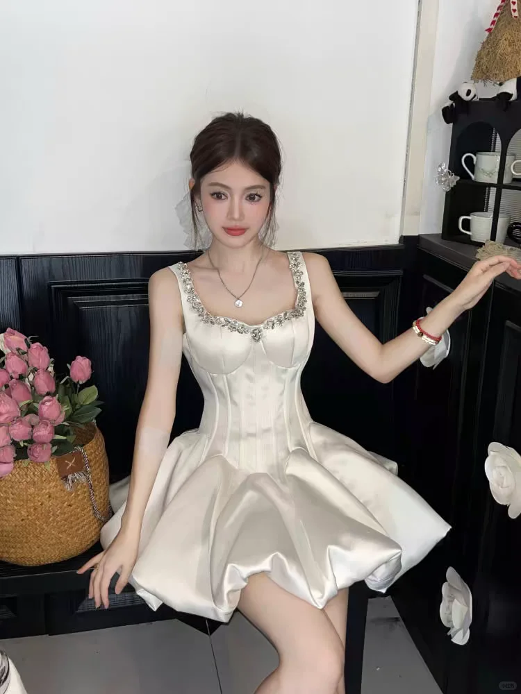 哪件适合生日穿？