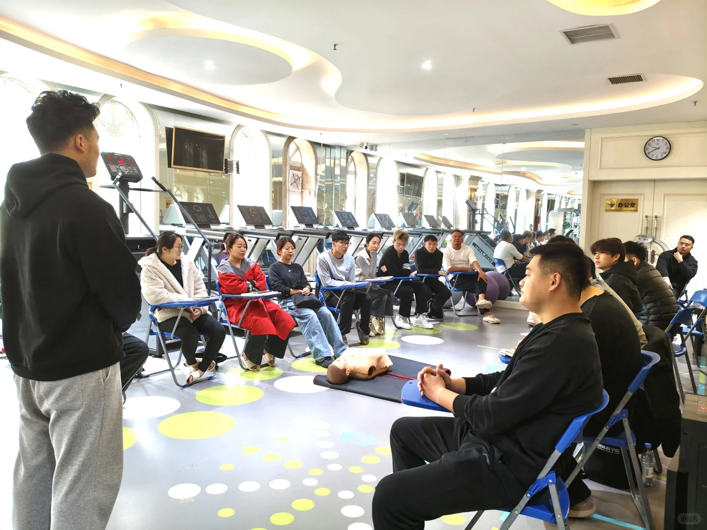 00后女大学生｜如何轻松成为游泳教练员