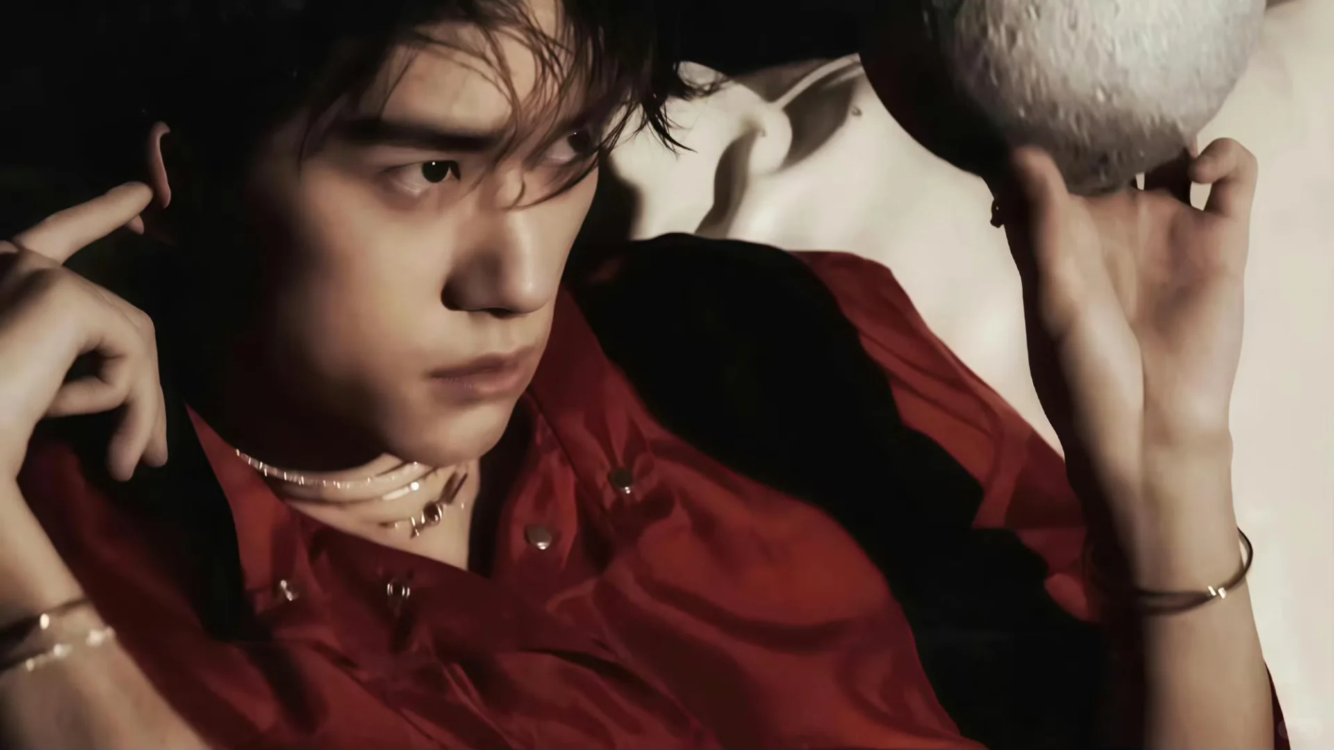 易烊千玺 iPad 电脑壁纸