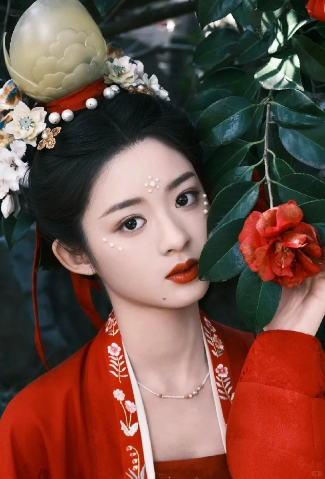 哇，她好美，我好爱～～～～～～～