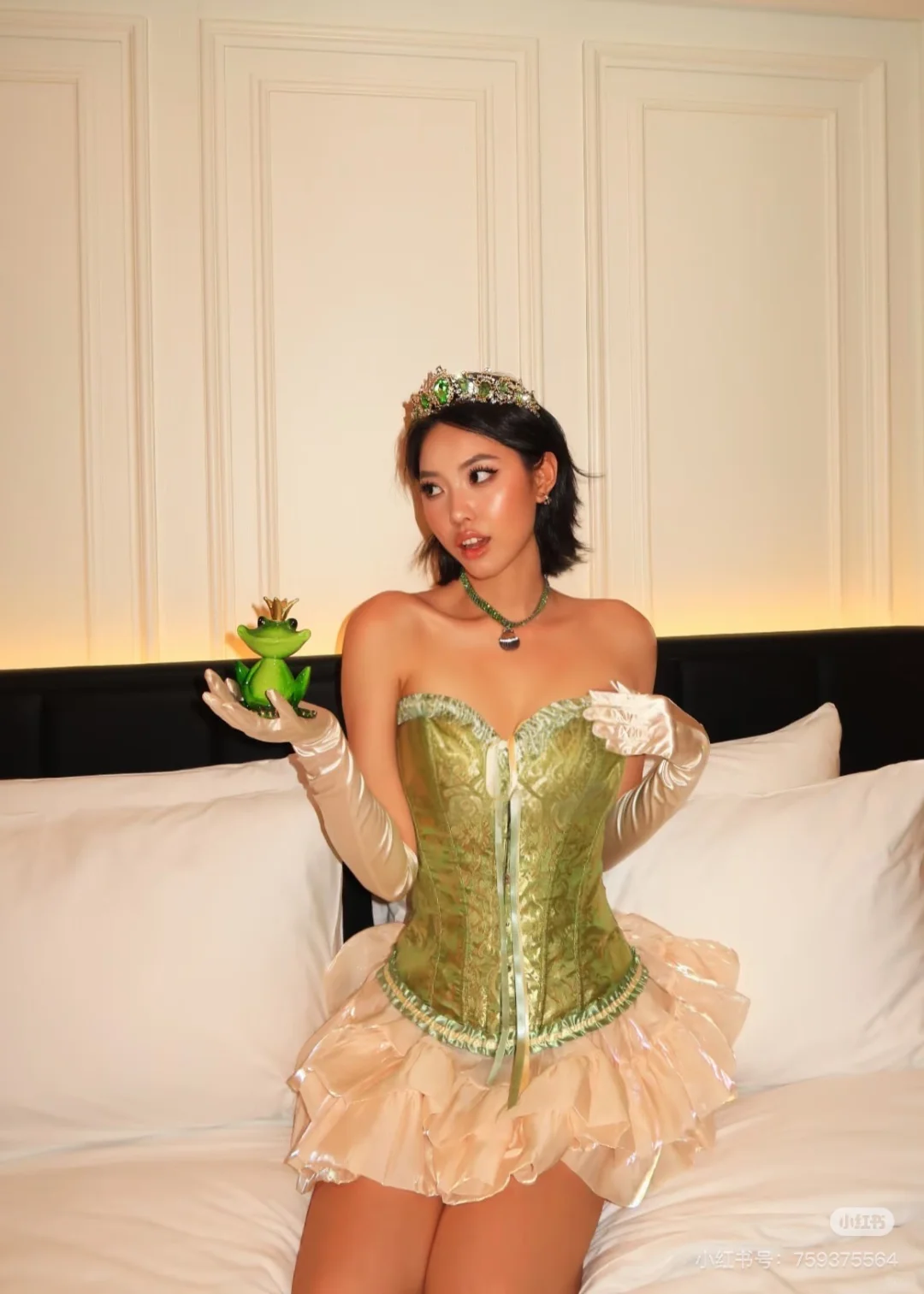 收迪士尼公主胸衣啦