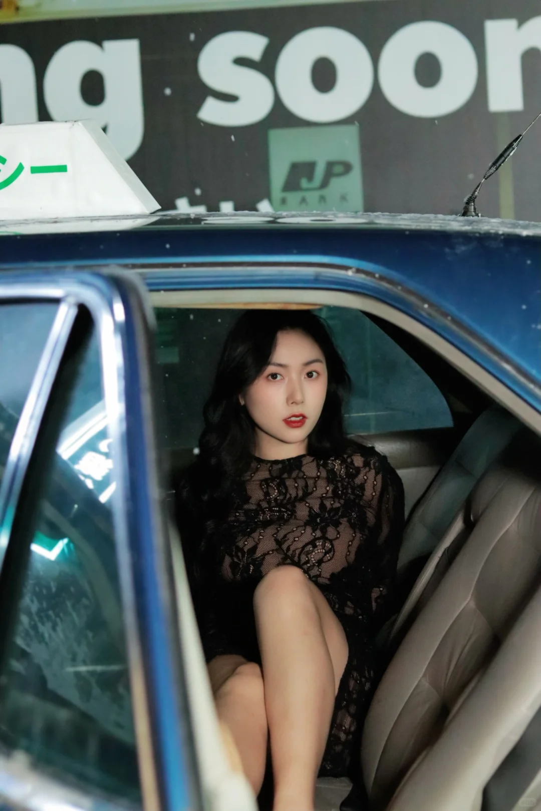 红唇➕蕾丝，这道题我会