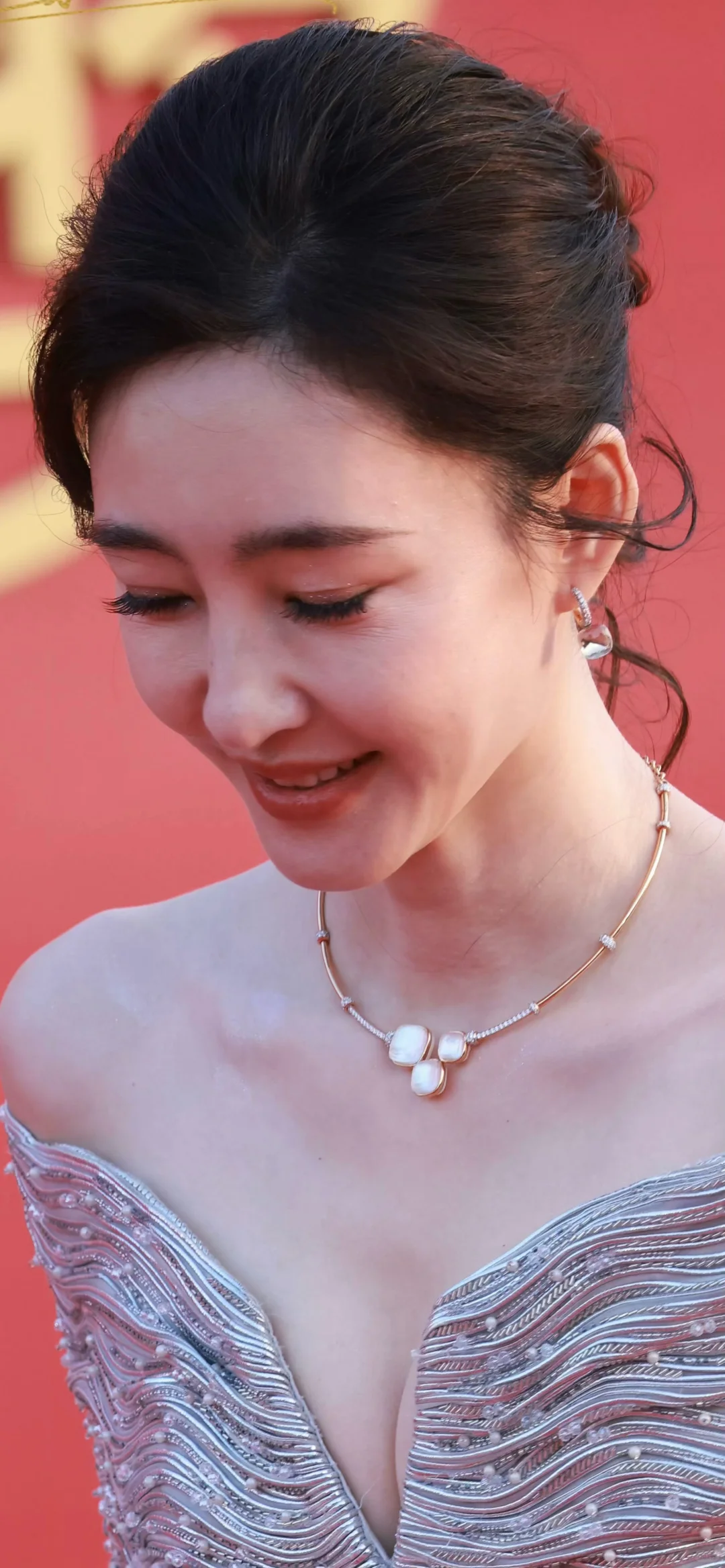 王丽坤 松弛且高雅 美