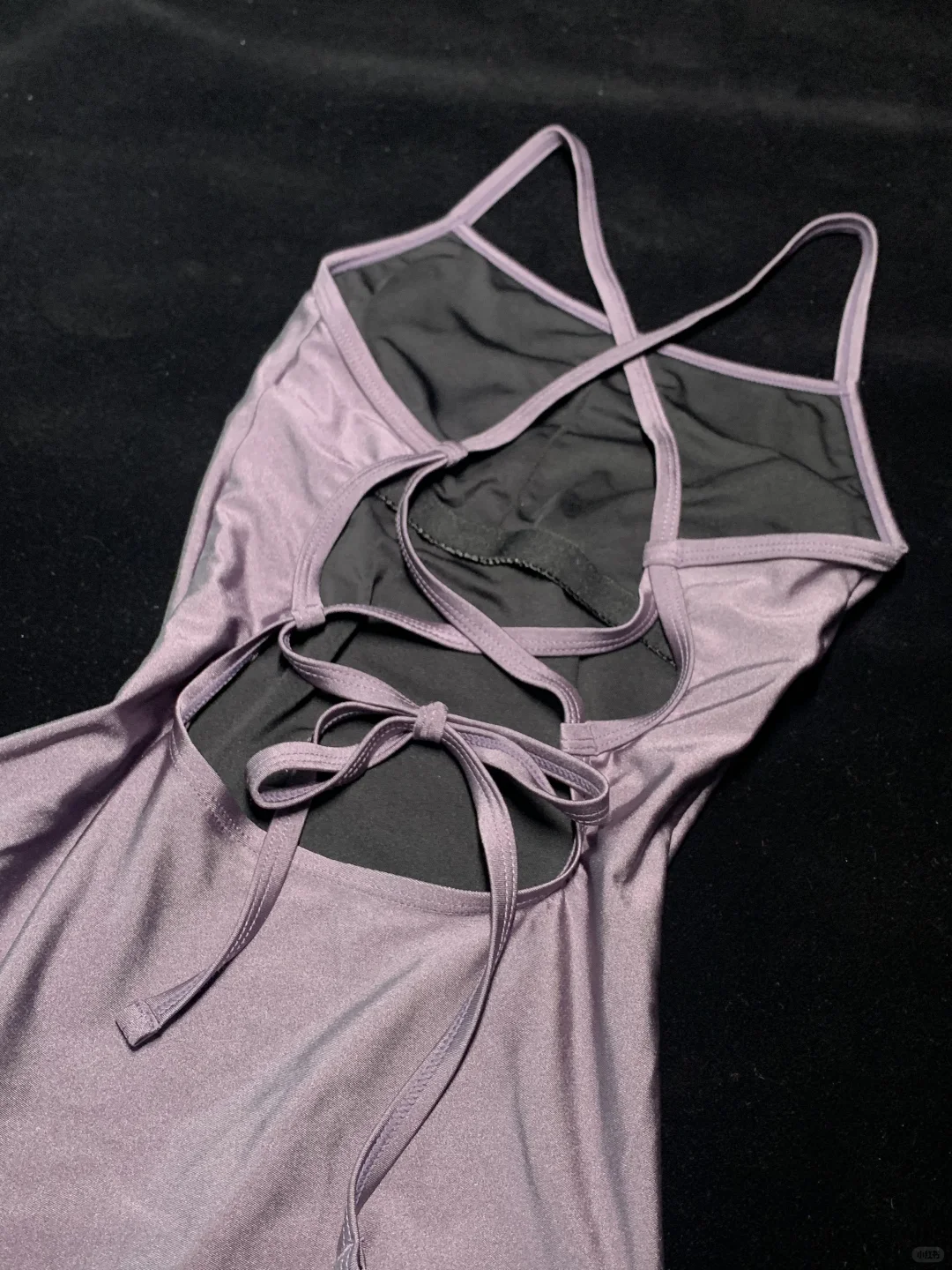 太好了是双系带泳衣！后背肉肉有救啦💓