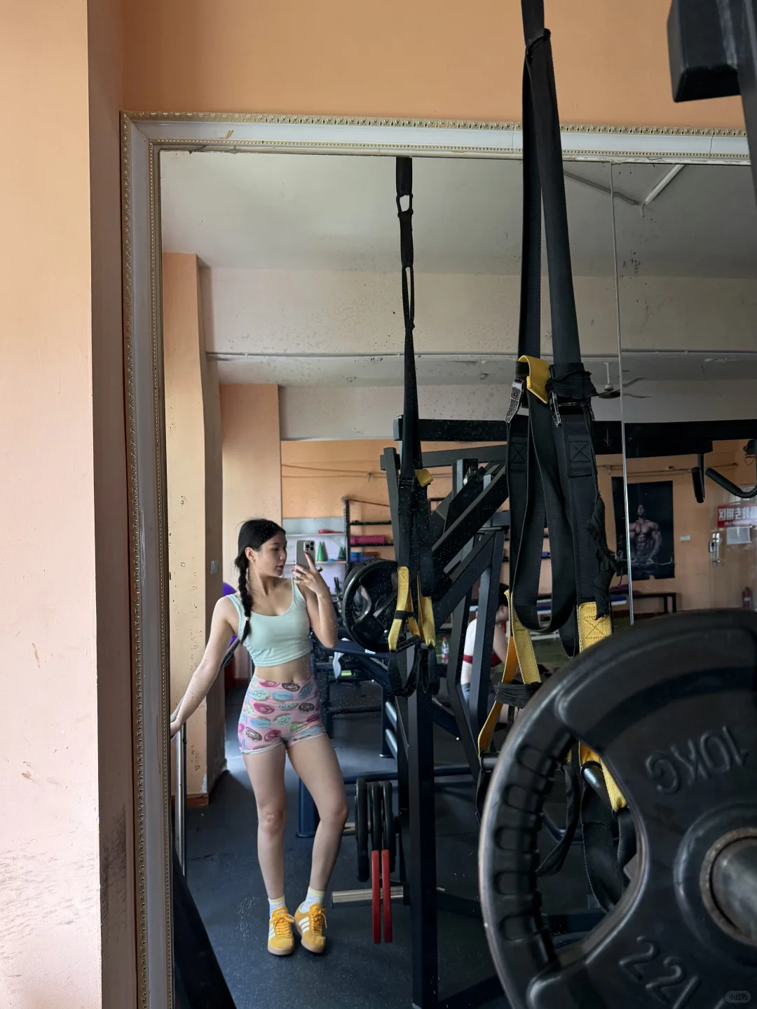 右滑眼看这个女人体脂率越来越高高高高高