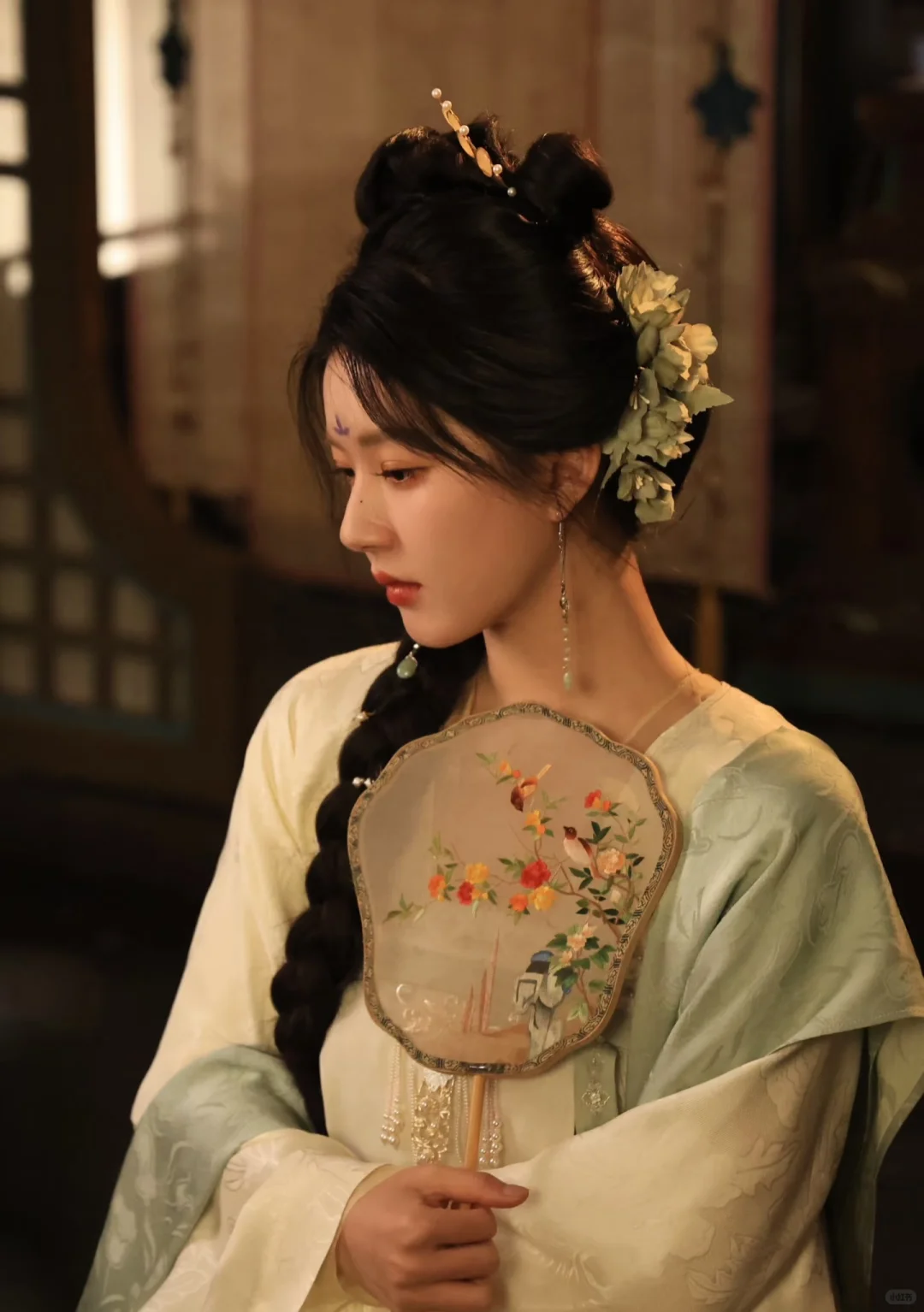 女明星古装侧麻花辫造型集合