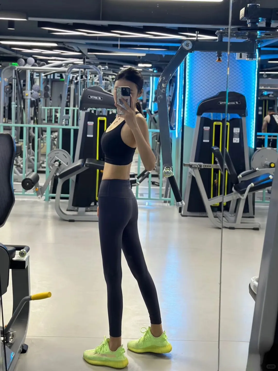 女生撸铁前跟撸铁后变化究竟有多大⁉️